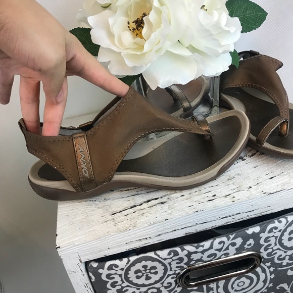 Dkny Shoes - Dkny sandals